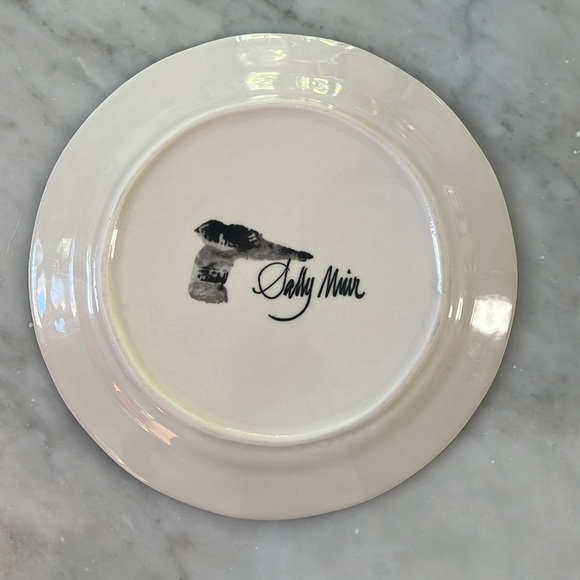 Sally Muir dog plate - whippet / greyhound - from Anthropologie - Picture 3 of 4